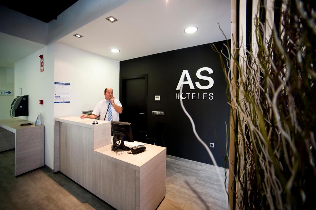 Hostia v ubytovaní AS Hoteles Altube