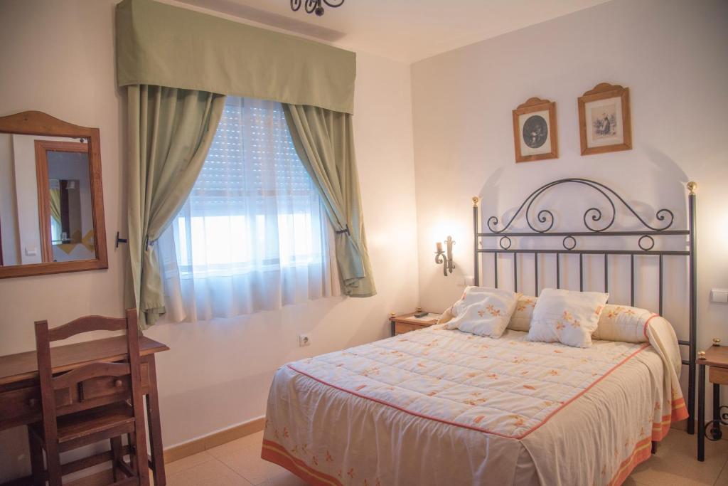 Hostal DP El Pilar - Double Or Twin Room