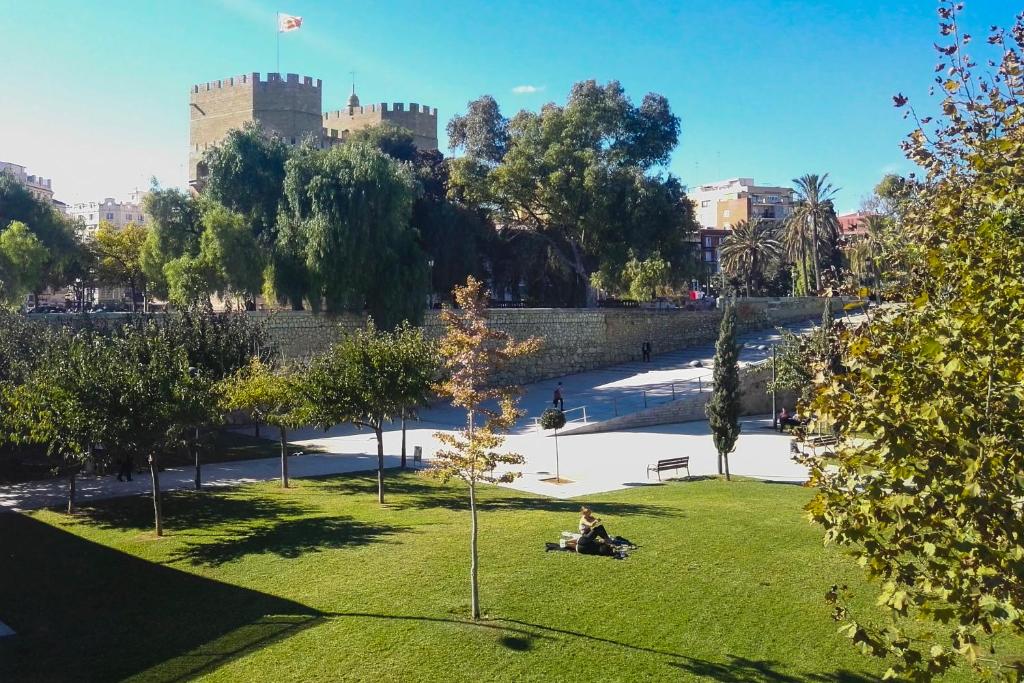 ApartUP Viveros Pets, Valencia – Updated 2023 Prices