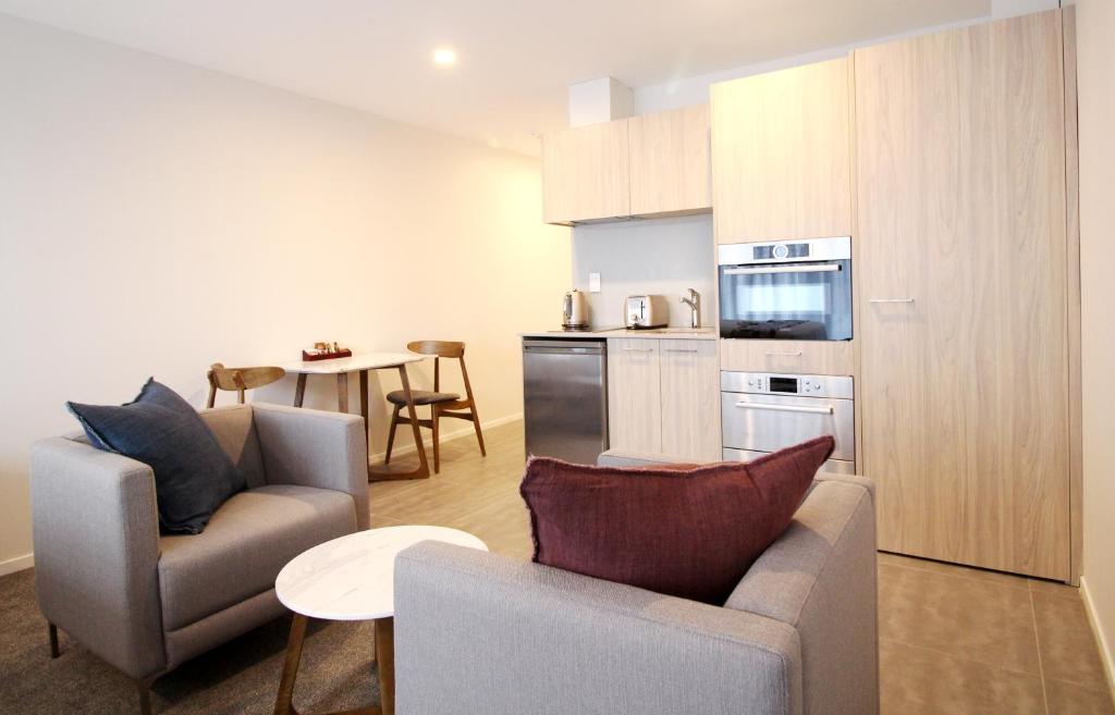 FERNZ Motel & Apartments Birkenhead - Studio Deluxe King