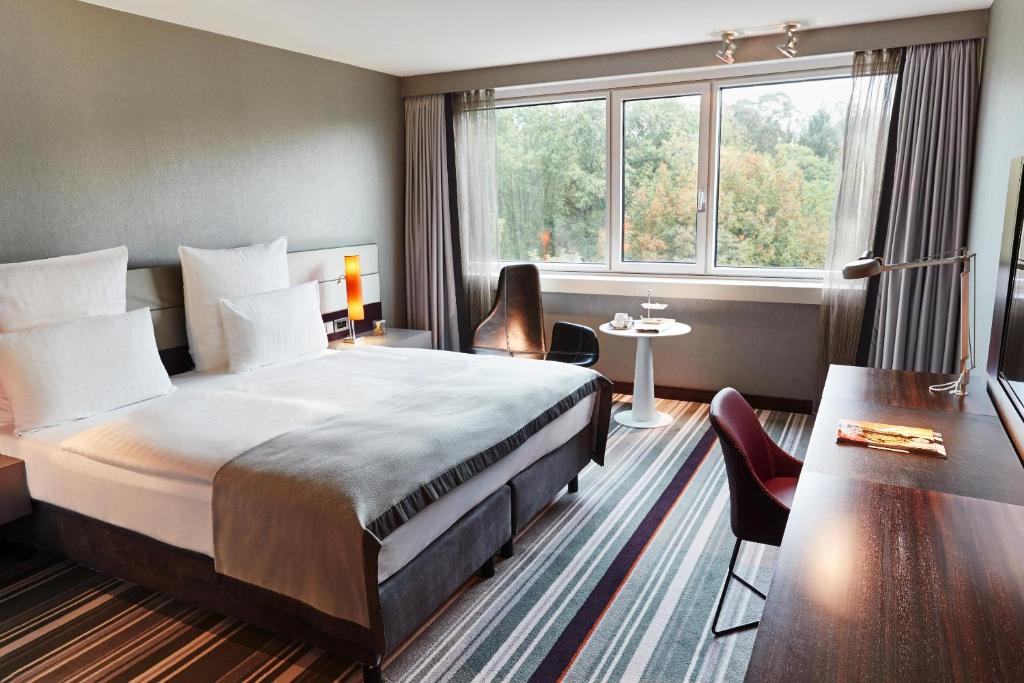 Steigenberger Airport Hotel Frankfurt - Исполнительная комната