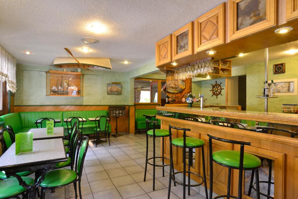 Restaurace v ubytování Auberge de la Dranse