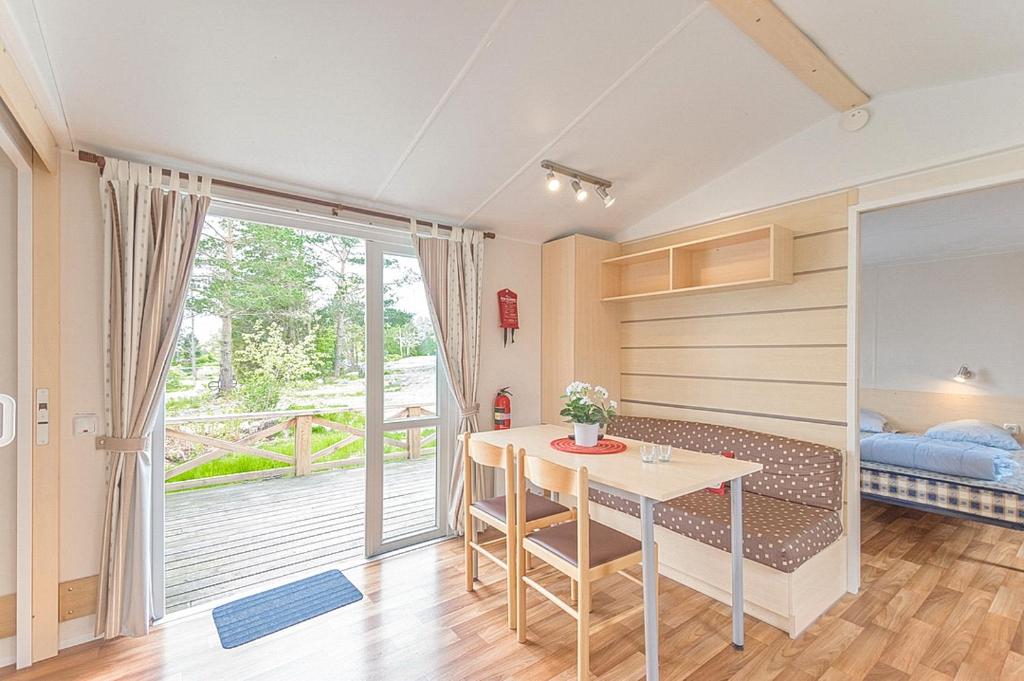 Postel nebo postele na pokoji v ubytování KustCamp Ekön