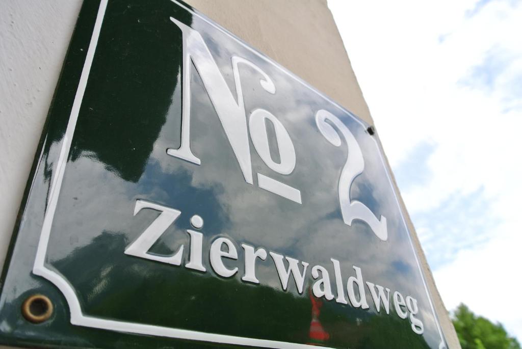 Certifikát, hodnocení, plakát nebo jiný dokument vystavený v ubytování Gasthaus am Zierwald