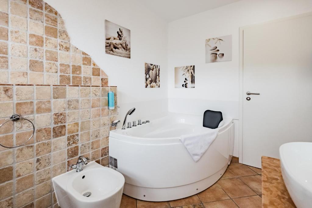 Koupelna v ubytování Hotel Kolb