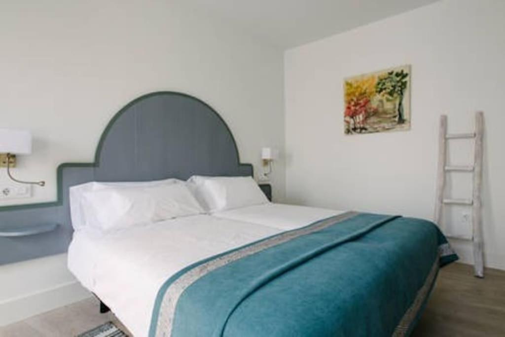 Apartamentos RG Suites Plaza del Salvador - Appartement De Luxe