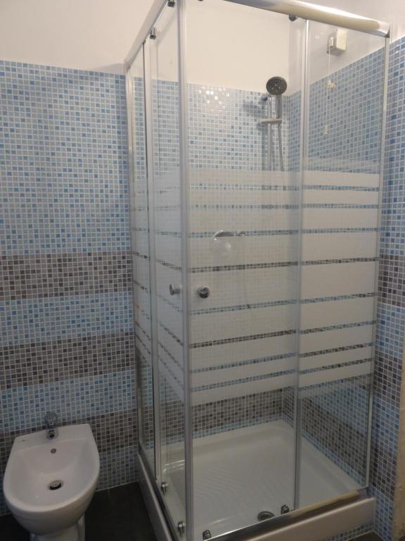 Koupelna v ubytování Albergo Locanda Alambra