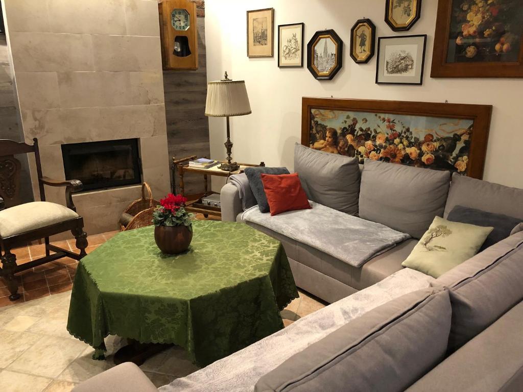 Posedenie v ubytovaní Apartament Perła Kartuz z sauną