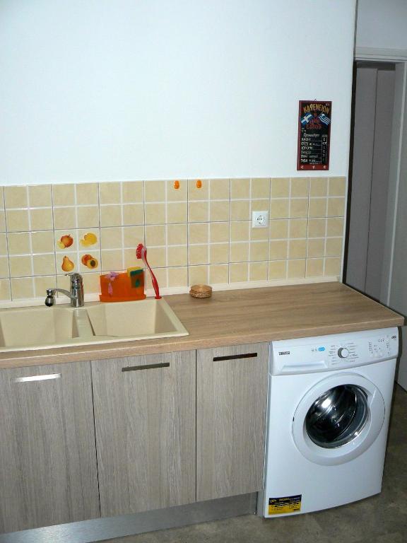 A kitchen or kitchenette at Alpha Omega (AΩ) Vintage Suite