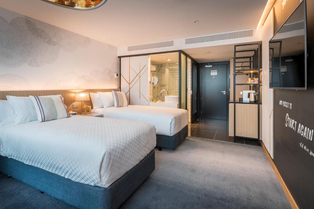 M Social Auckland - Resim 31