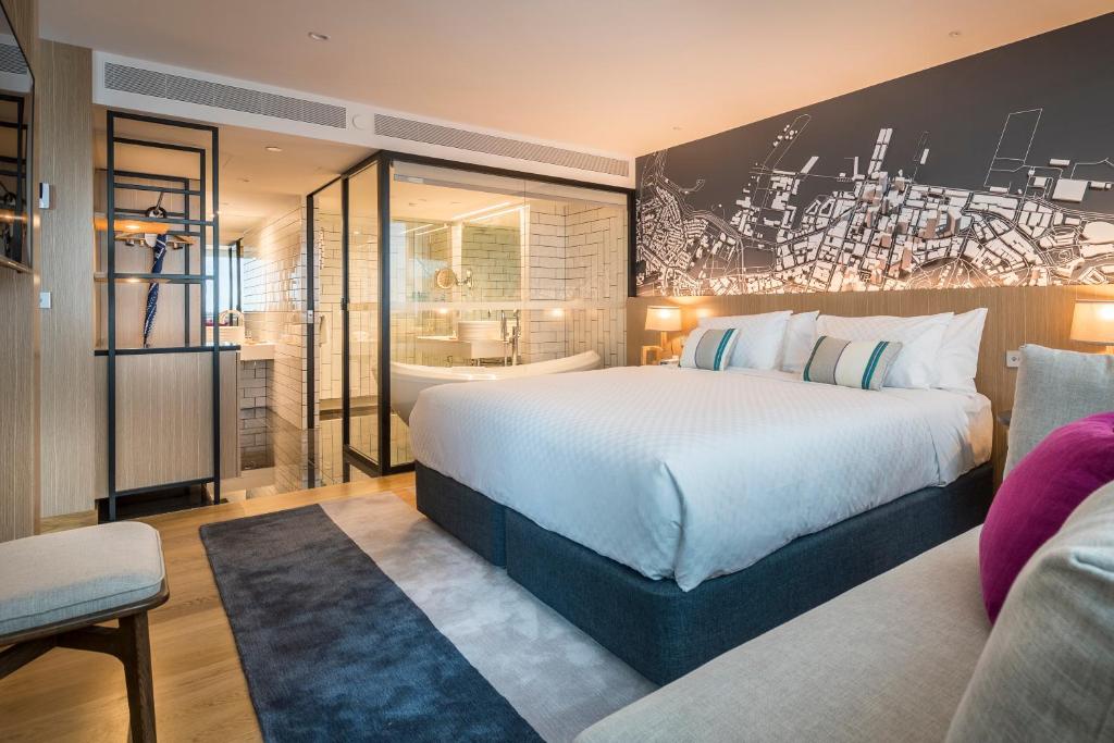 M Social Auckland - Resim 23