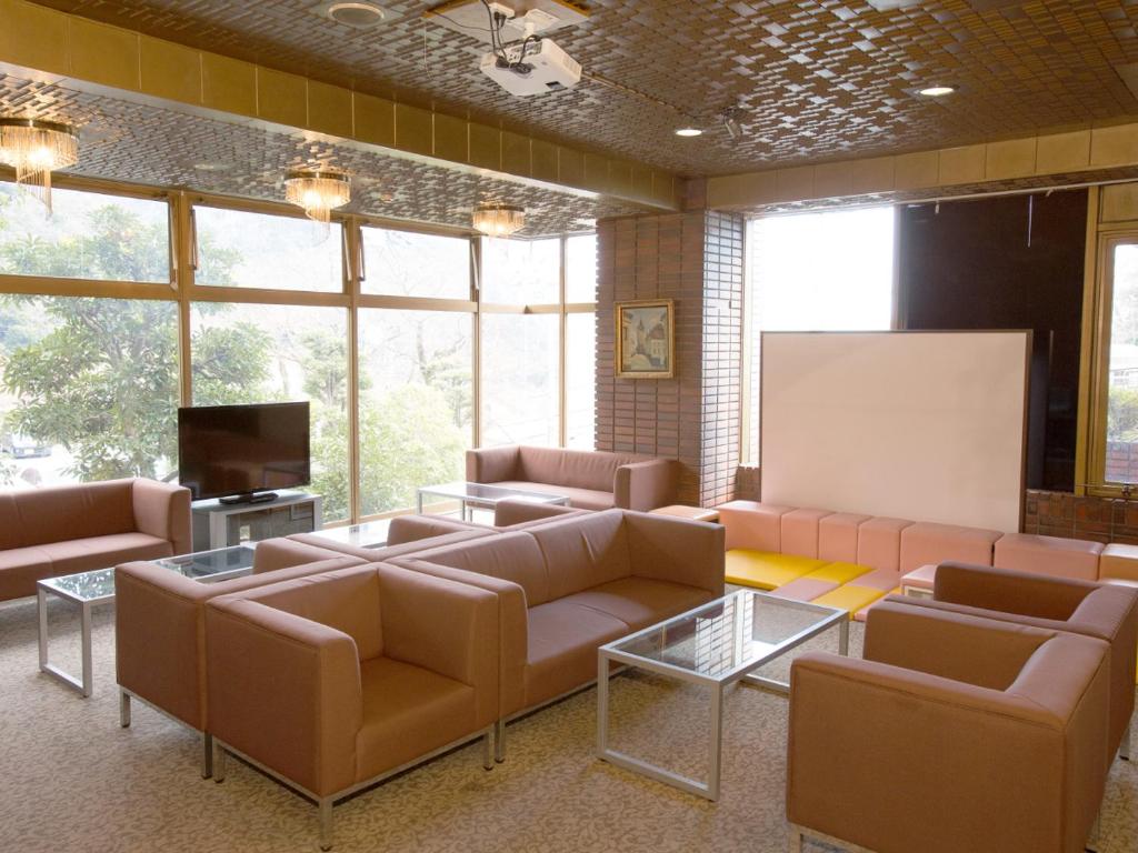 Posezení v ubytování Itoen Hotel Hakone Yumoto