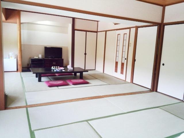 TV a/nebo společenská místnost v ubytování Itoen Hotel Hakone Yumoto