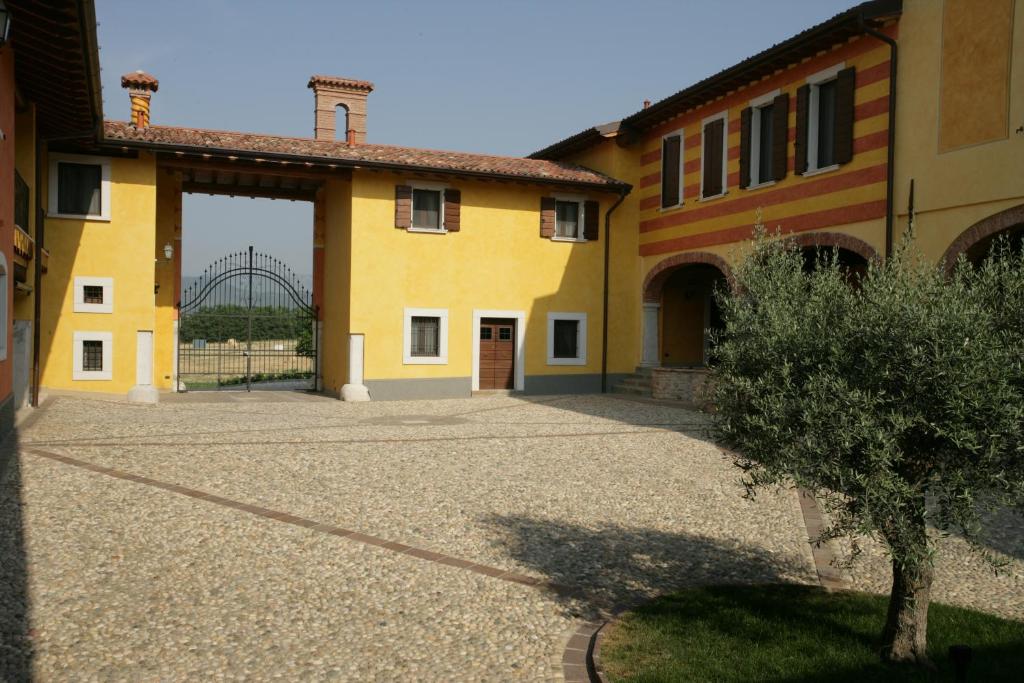 Budova, kde se the country house nachází