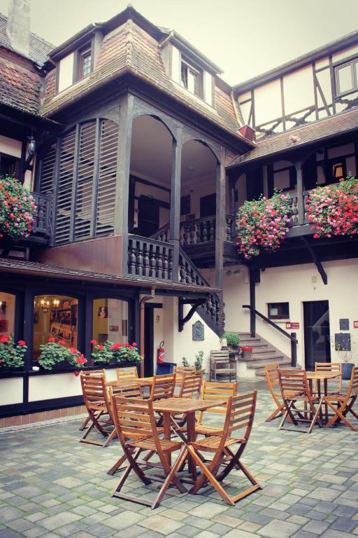 Budova, kde se hotel nachází