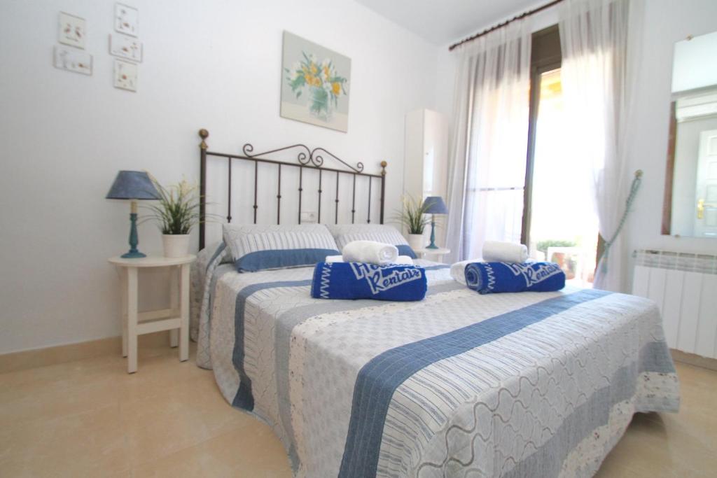 Postel nebo postele na pokoji v ubytování ARENDA Pino Alto Holiday Home Portofino