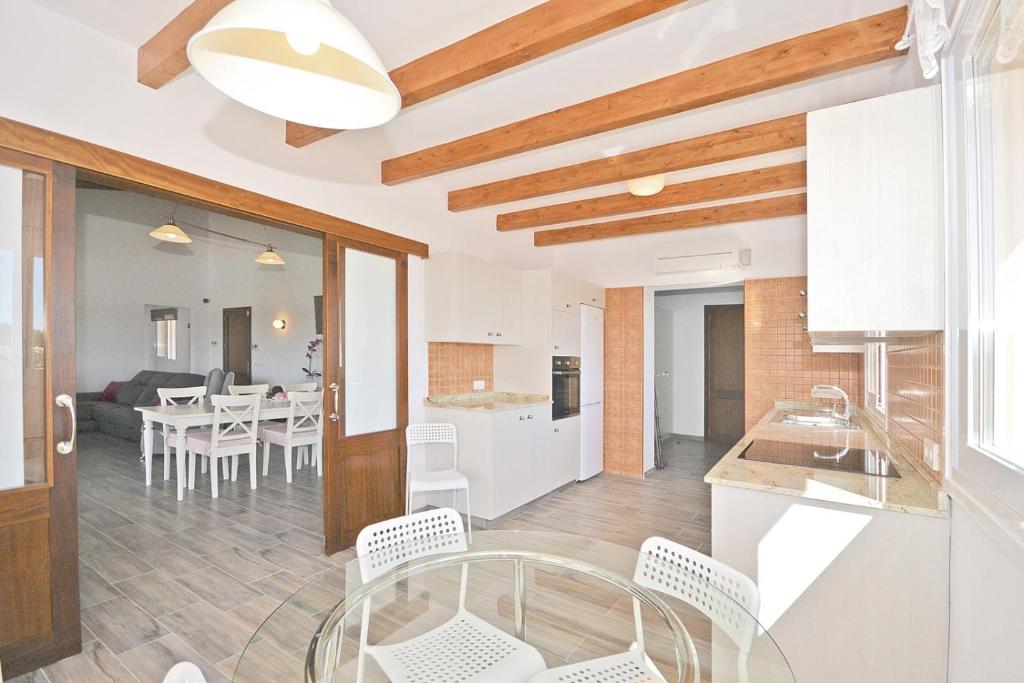 Kuchyň nebo kuchyňský kout v ubytování Villa Sion