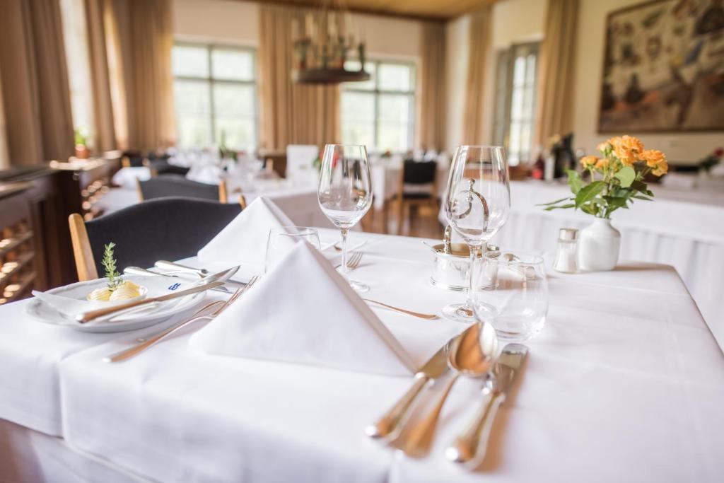 Reštaurácia alebo iné gastronomické zariadenie v ubytovaní Hotel Tre Cime Sesto - Sexten