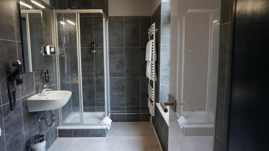 Koupelna v ubytování Urban Home Hotel