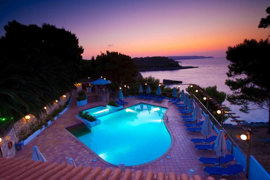  Paradise Hotel , Patitiri, Grécia - 55 Avaliações dos hóspedes  . Reserve seu hotel agora mesmo!