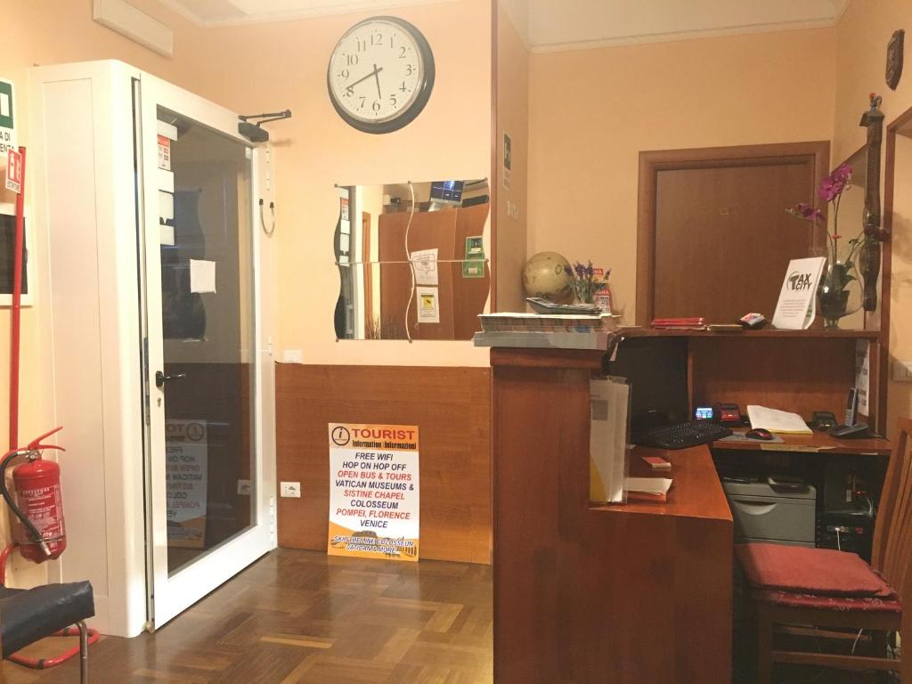 Toffa Place In Rome - Resim 35