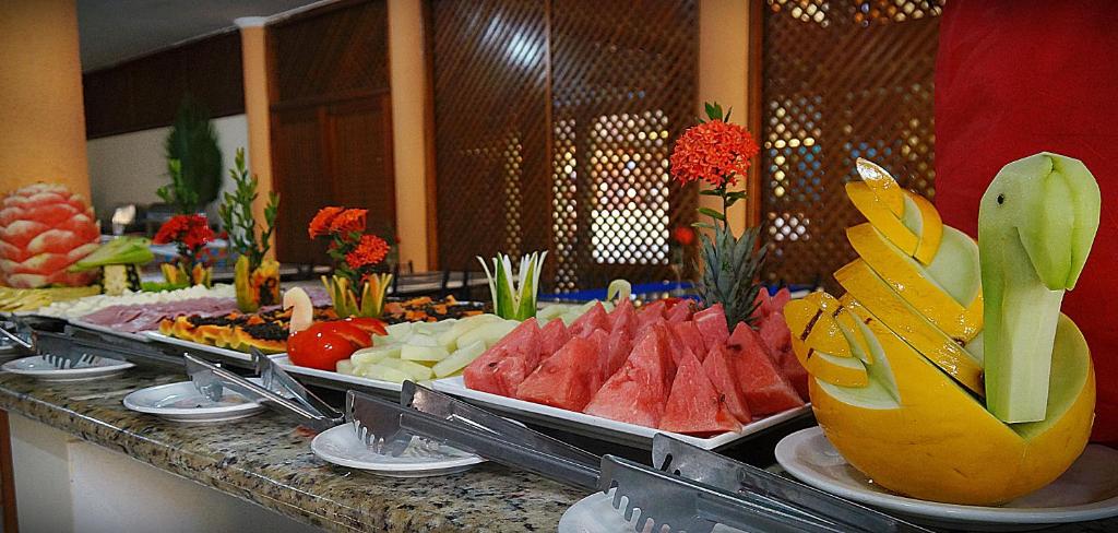 Comida no hotel ou em algum lugar perto