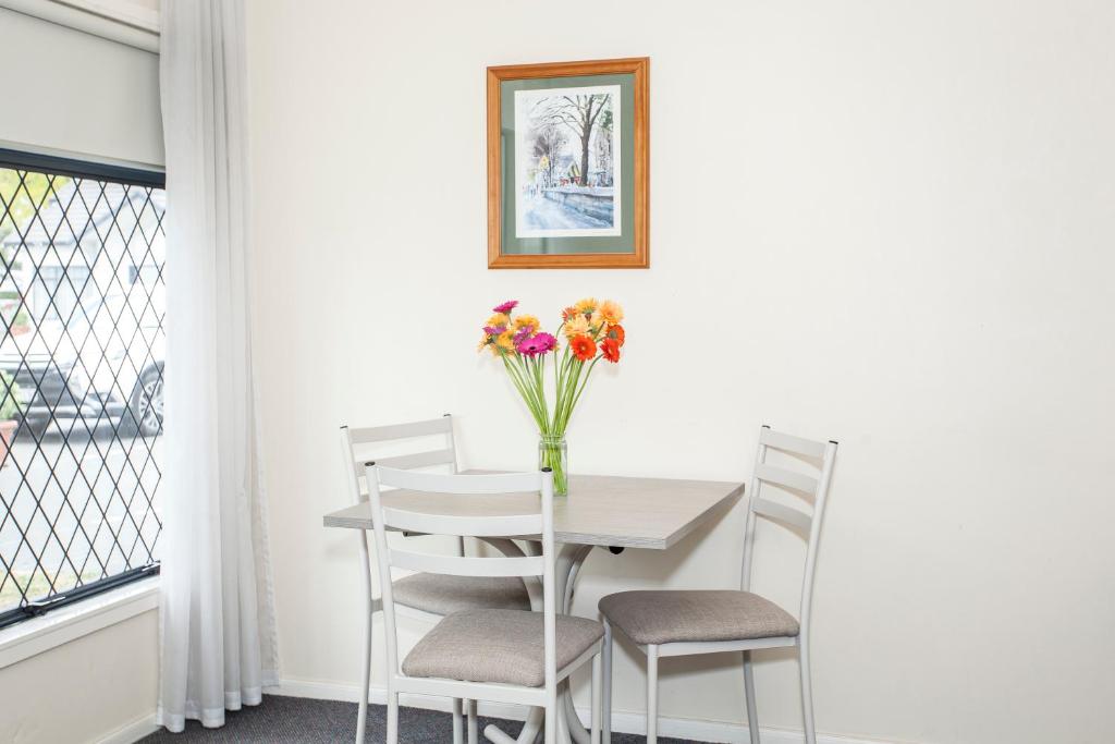 Te Mata Lodge - Resim 17