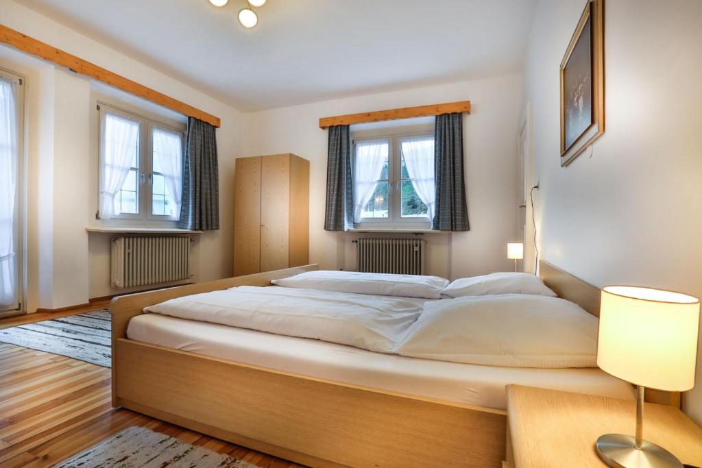 Postel nebo postele na pokoji v ubytování Hotel Schiffmeister