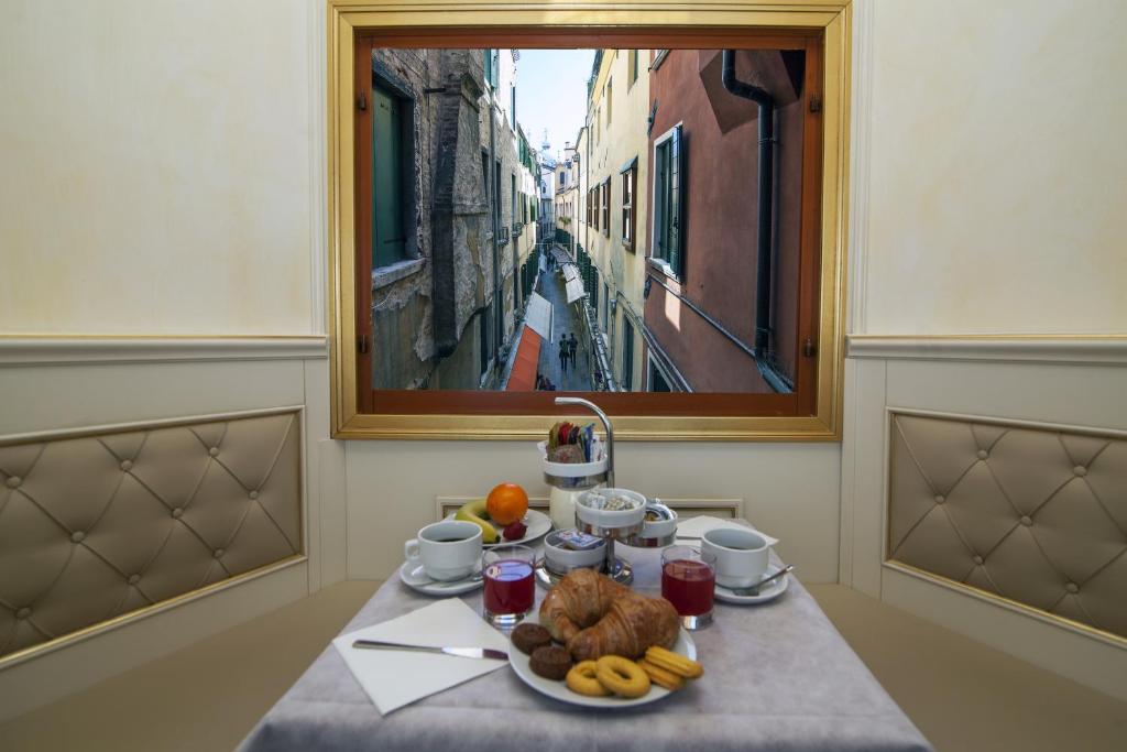 Gallery image of Hotel Orion in Venice