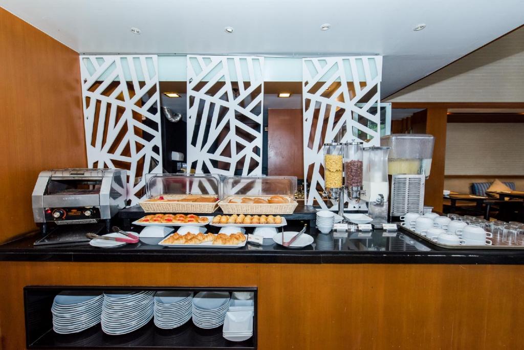 ASHLEE Hub Hotel Patong - Resim 16