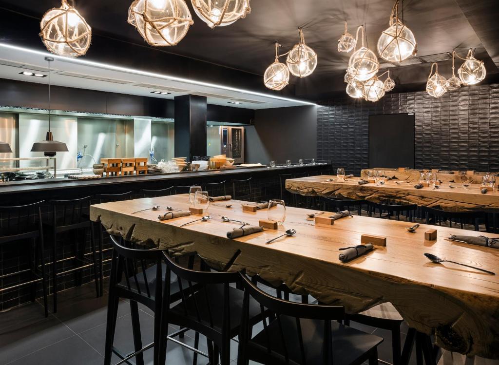 One Shot Mercat - Resim 5