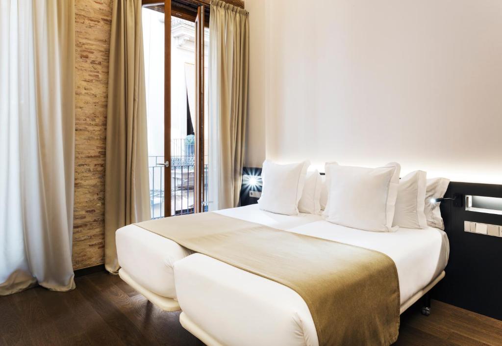 One Shot Mercat 09, Valencia – Updated 2023 Prices