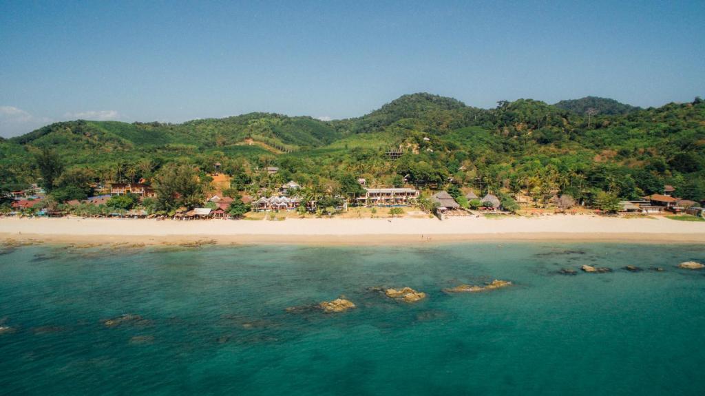 Thai Island Dream Estate - 12