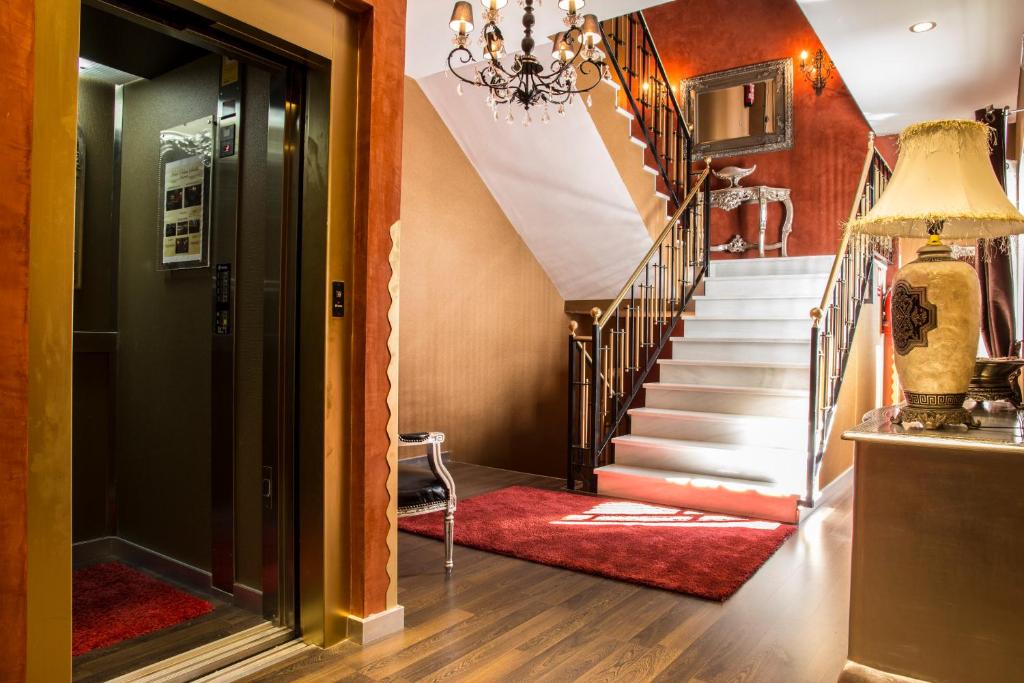 Hotel Palace Sevilla - Resim 31