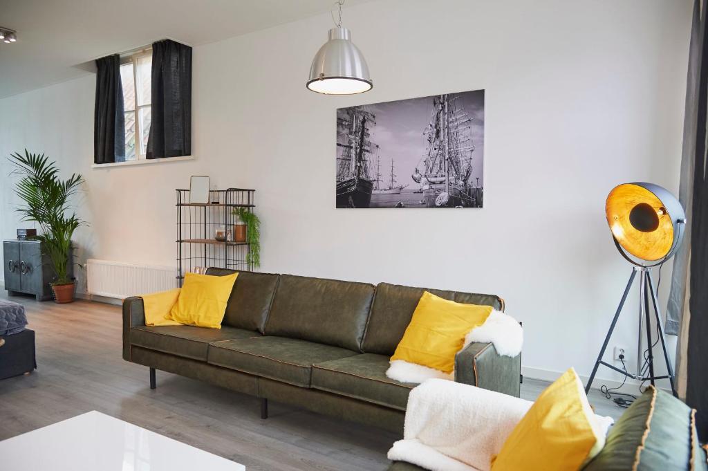 Posezení v ubytování Harlingen oldtown apartment