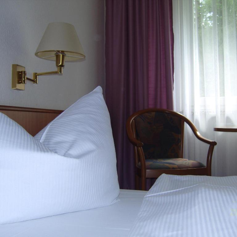 Naturparkhotel Haus Hubertus - Single Room