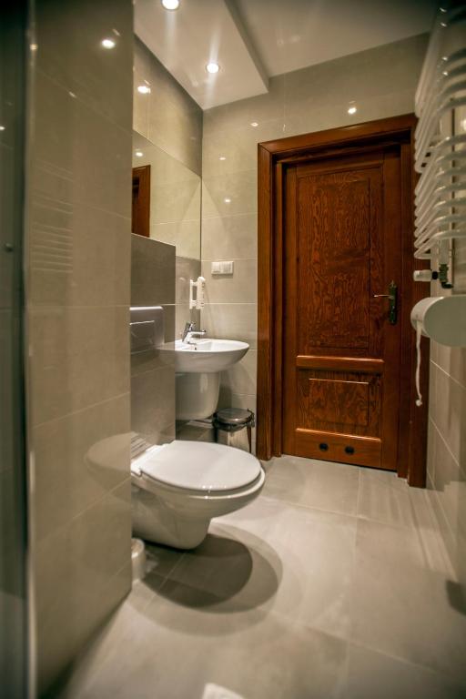 Kúpeľňa v ubytovaní POŁONINY Resort