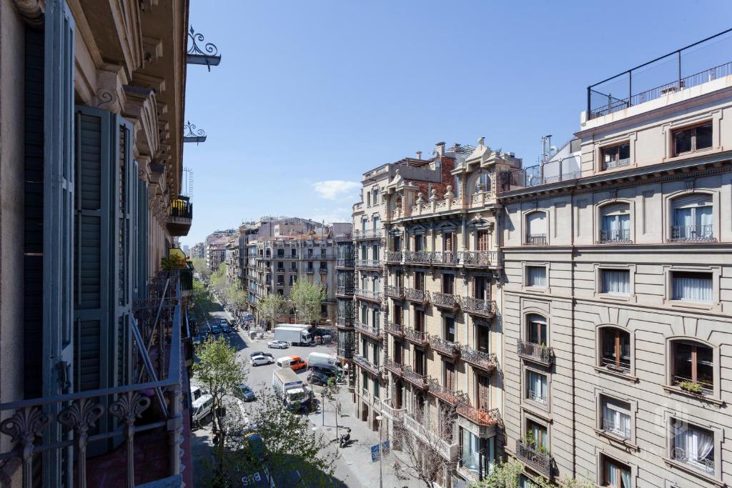 Unique Rentals - Luxurious Oasis, Barcelona – Updated 2023 Prices