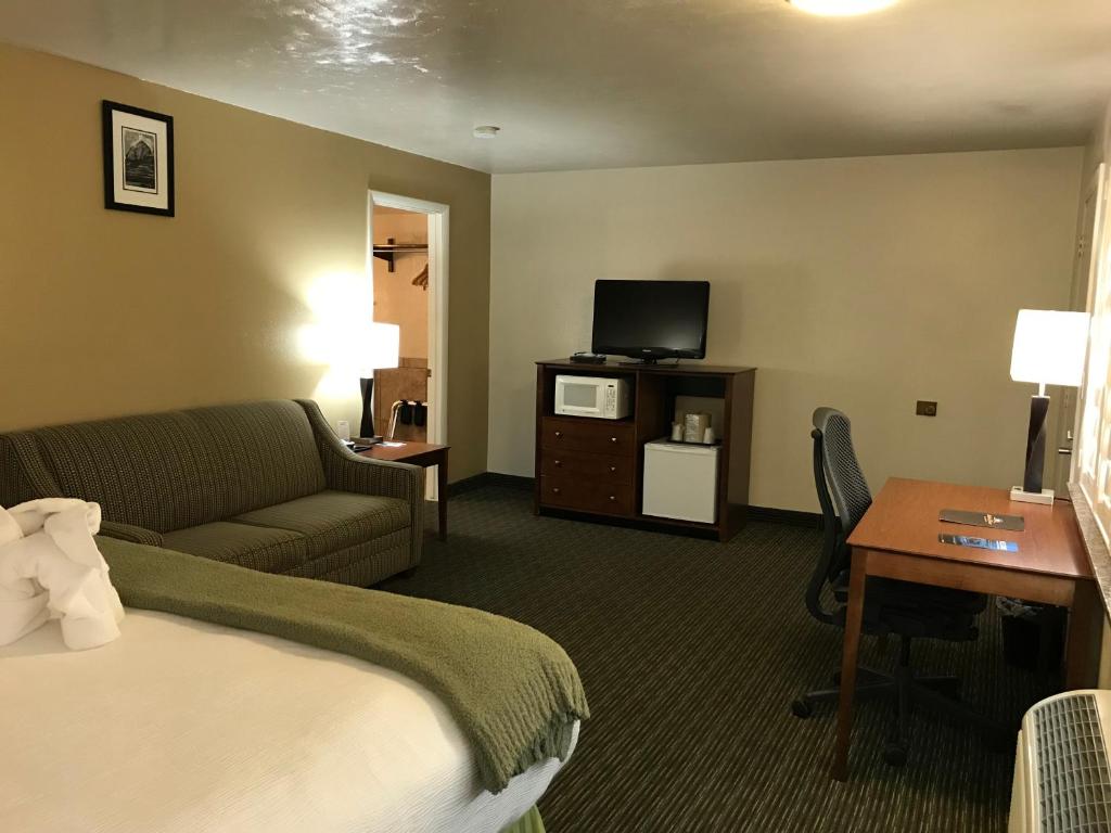 Dinosaur Inn & Suites - Deluxe Kamer Met Kingsize Bed