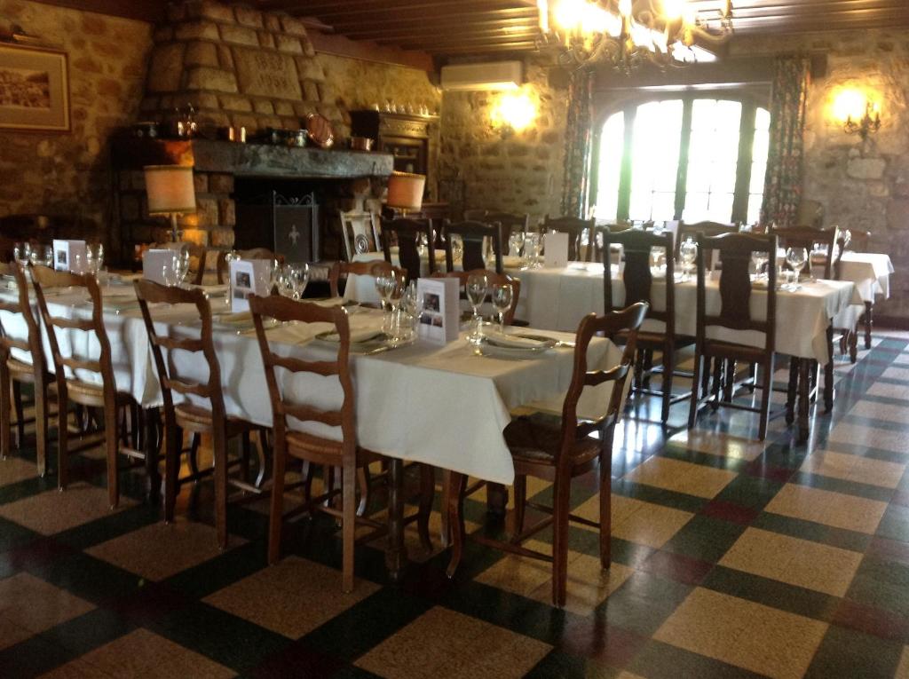 Restaurace v ubytování Hostellerie du Vieux Moulin