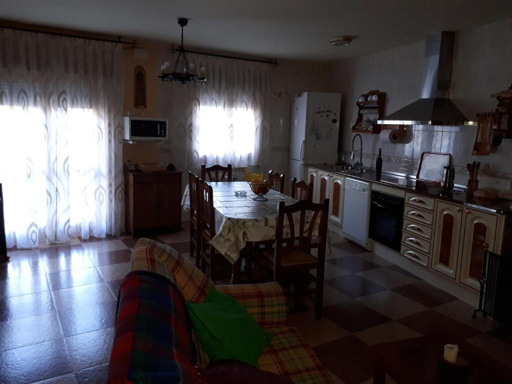 Casa Rural Bodega de los Lobera (España Munébrega) - Booking.com