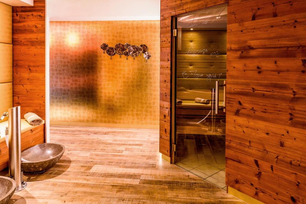 Koupelna v ubytování Akzent Waldhotel Rheingau