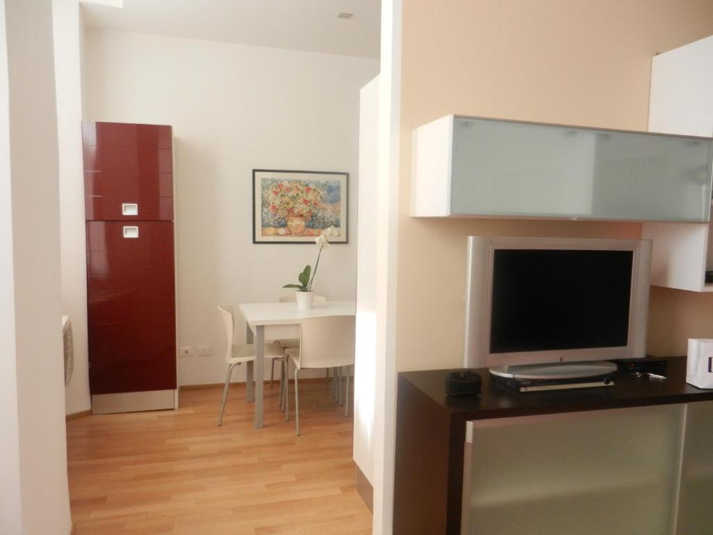 A kitchen or kitchenette at Central Guesthouse