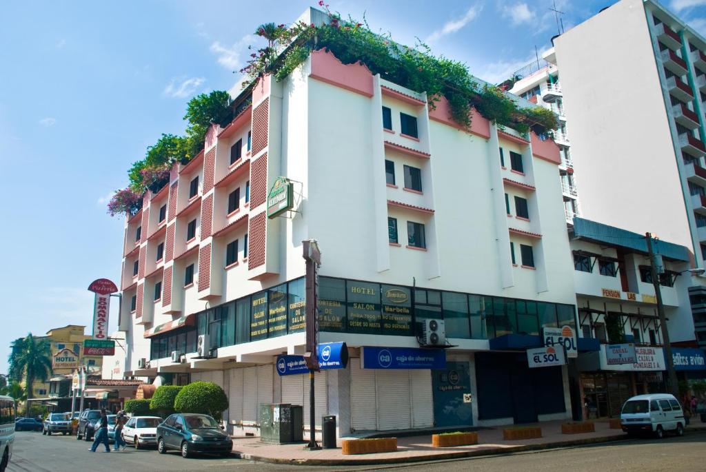 Budova, kde se hotel nachází
