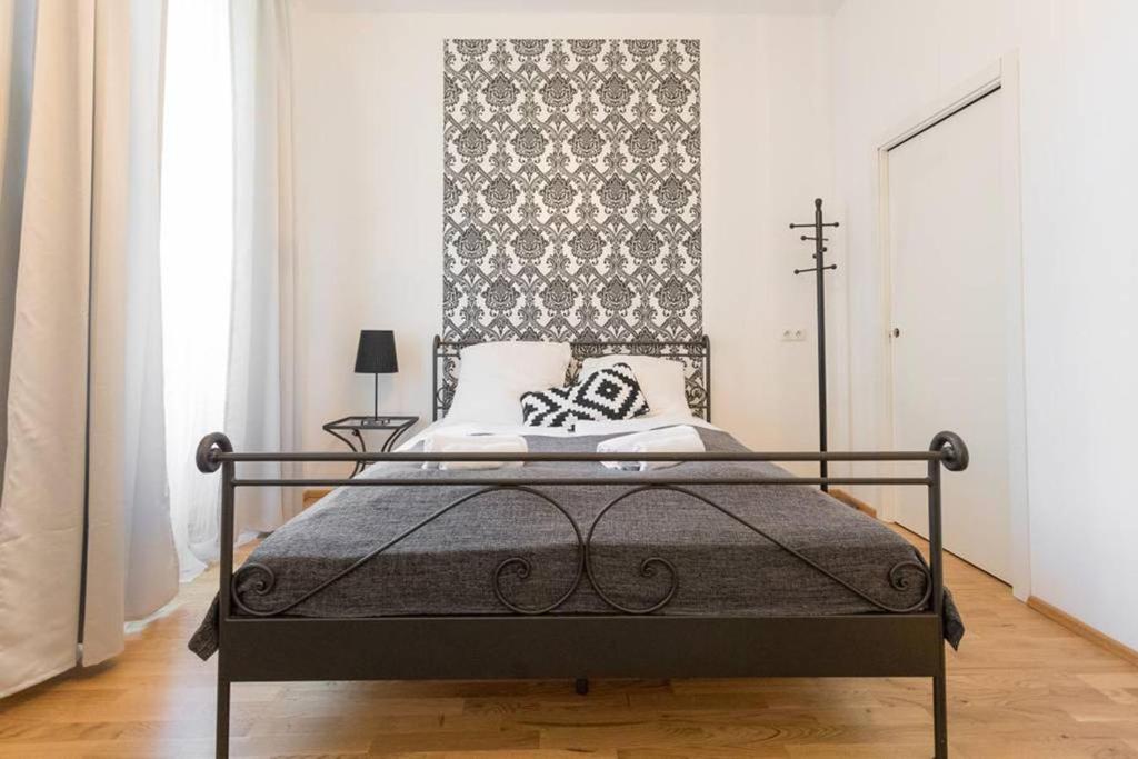 Spacious Vienna Central Station Residence - 7