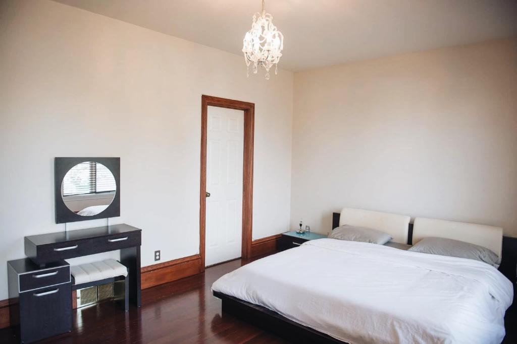 JstLikeHome - Luxury Mansion & Guesthouse - Queen Room Met Spa -bad