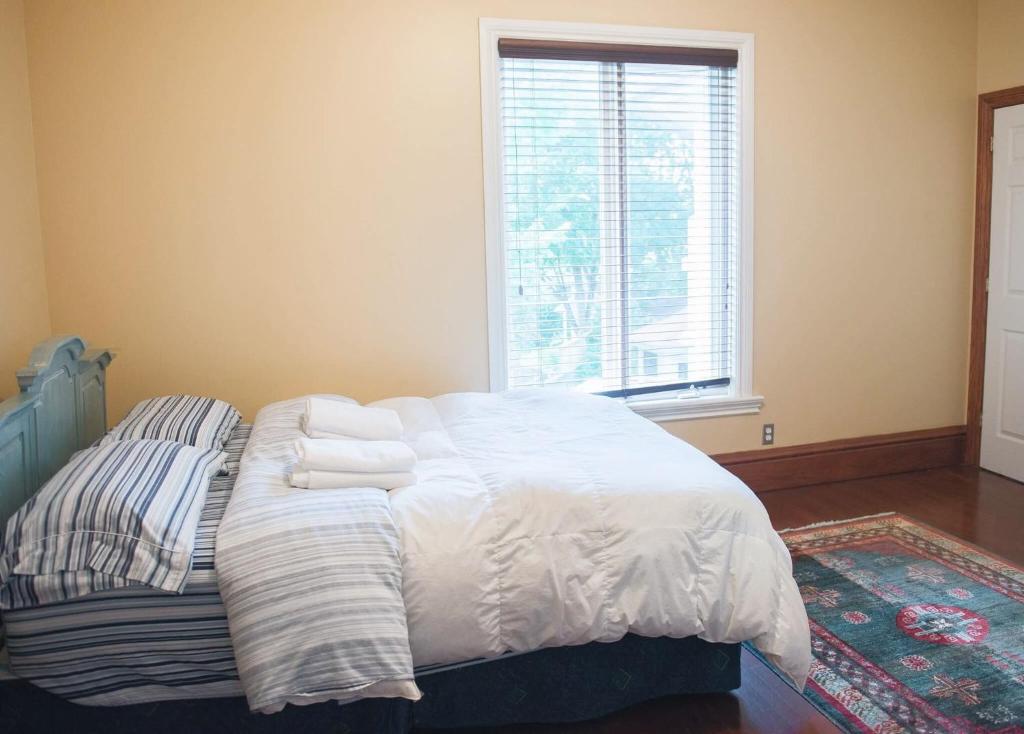 JstLikeHome - Luxury Mansion & Guesthouse - Deluxe Queen Room