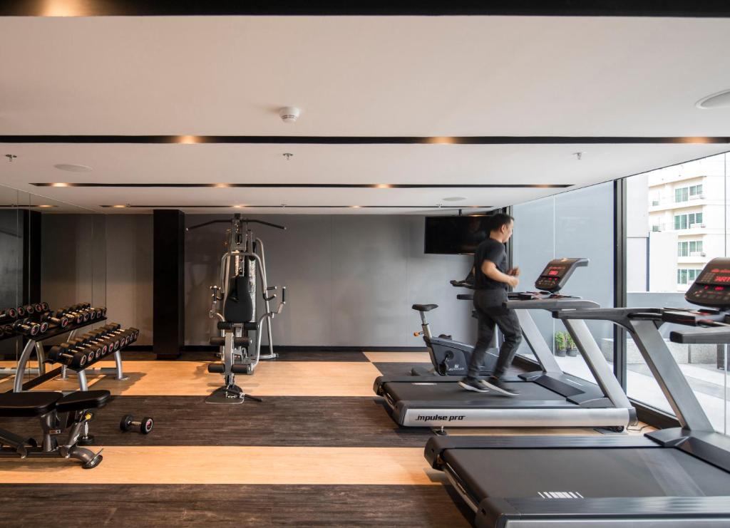 Fitness centrum a/nebo fitness zařízení v ubytování Travelodge Sukhumvit 11