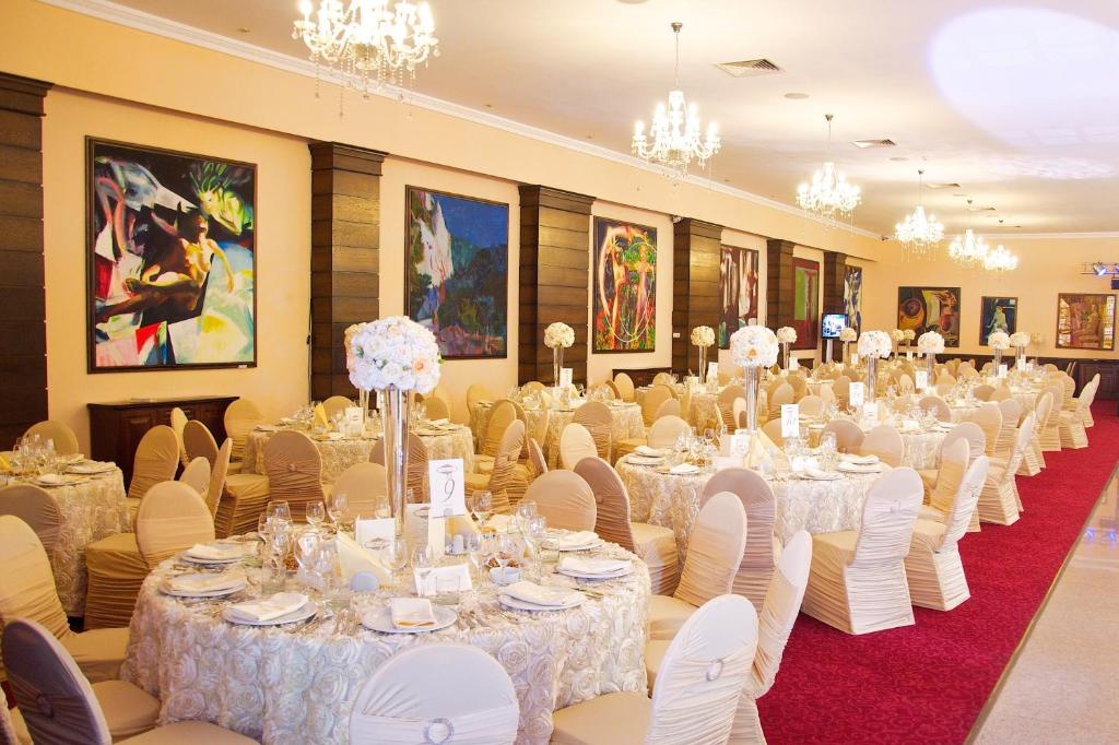 Fotografie z fotogalerie ubytování Grand Hotel Sofianu v destinaci Râmnicu Vâlcea