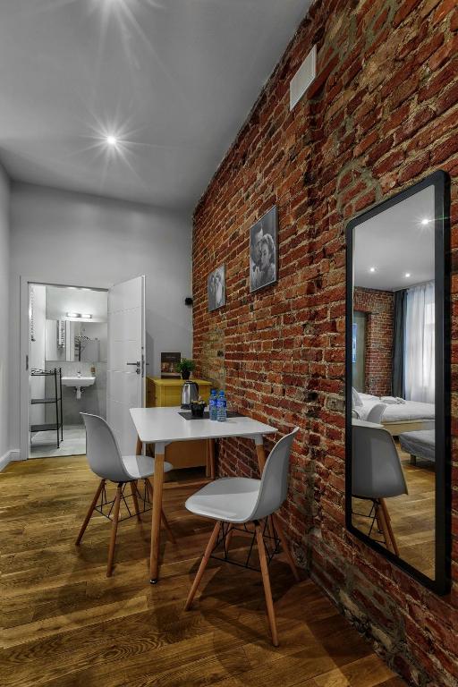 Fotografia z galérie ubytovania Cinema Rooms - Piotrkowska v Lodži